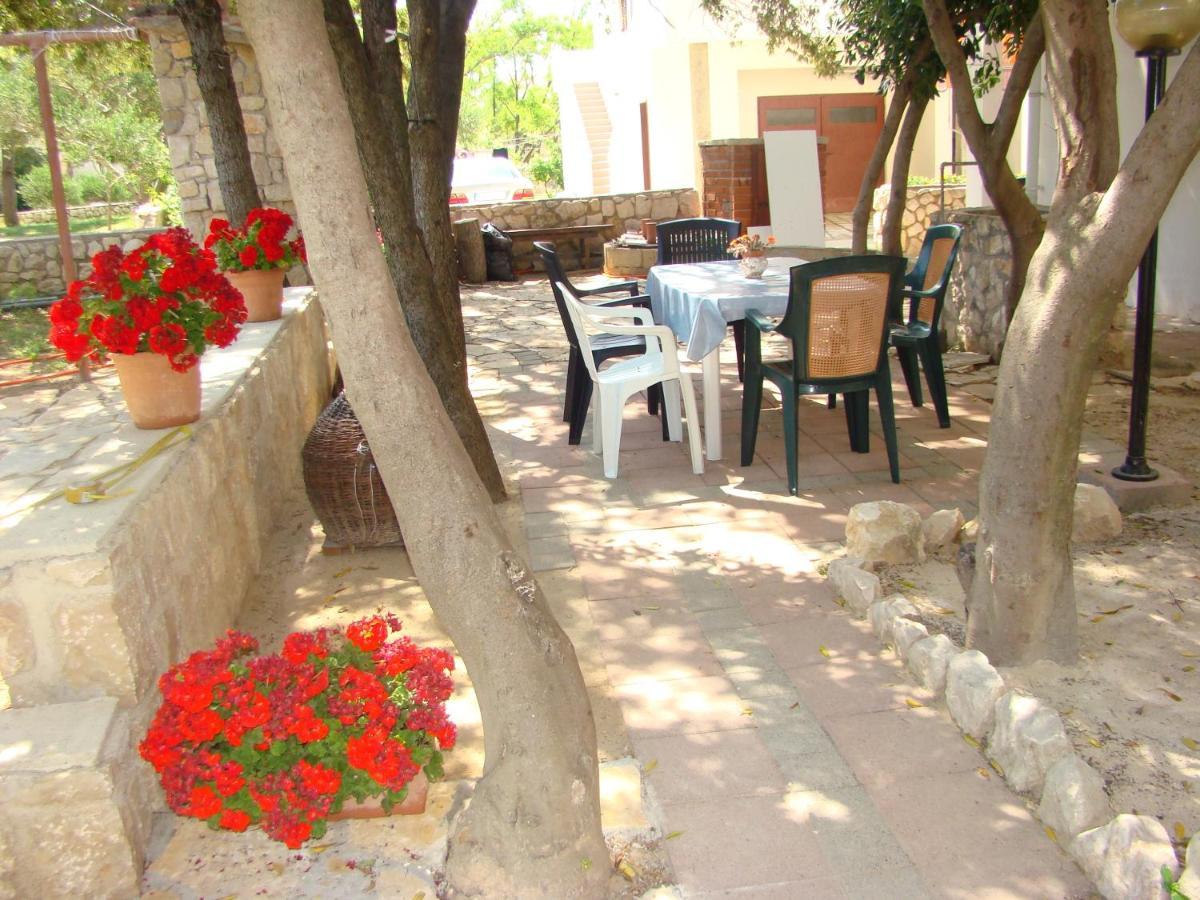 Apartments And Rooms With Parking Space Pag - 13060 باغ المظهر الخارجي الصورة