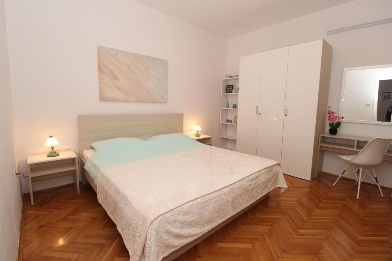 Apartments And Rooms With Parking Space Pag - 13060 باغ المظهر الخارجي الصورة
