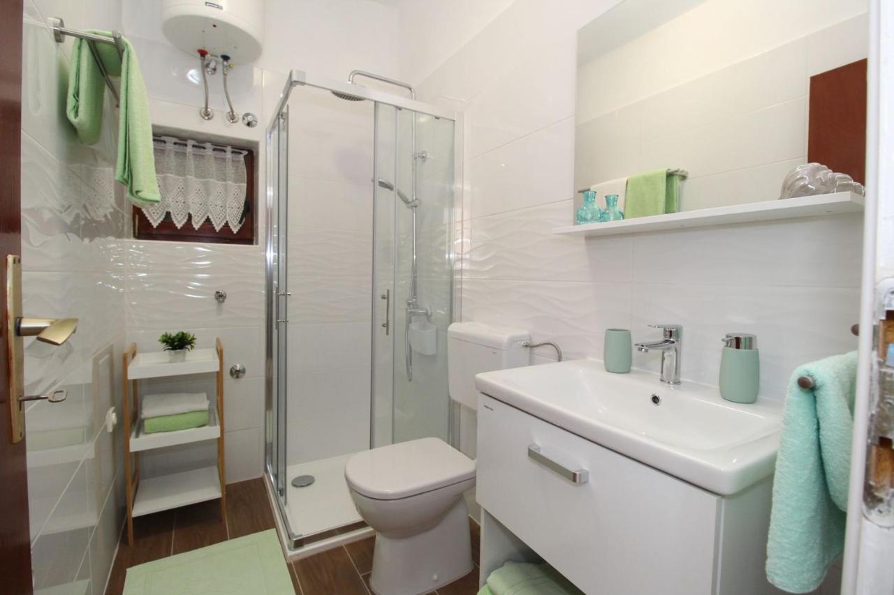 Apartments And Rooms With Parking Space Pag - 13060 باغ المظهر الخارجي الصورة