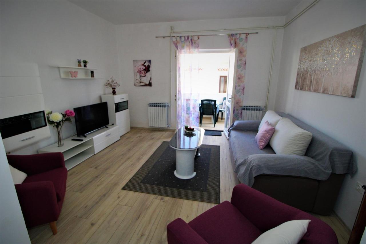 Apartments And Rooms With Parking Space Pag - 13060 باغ المظهر الخارجي الصورة