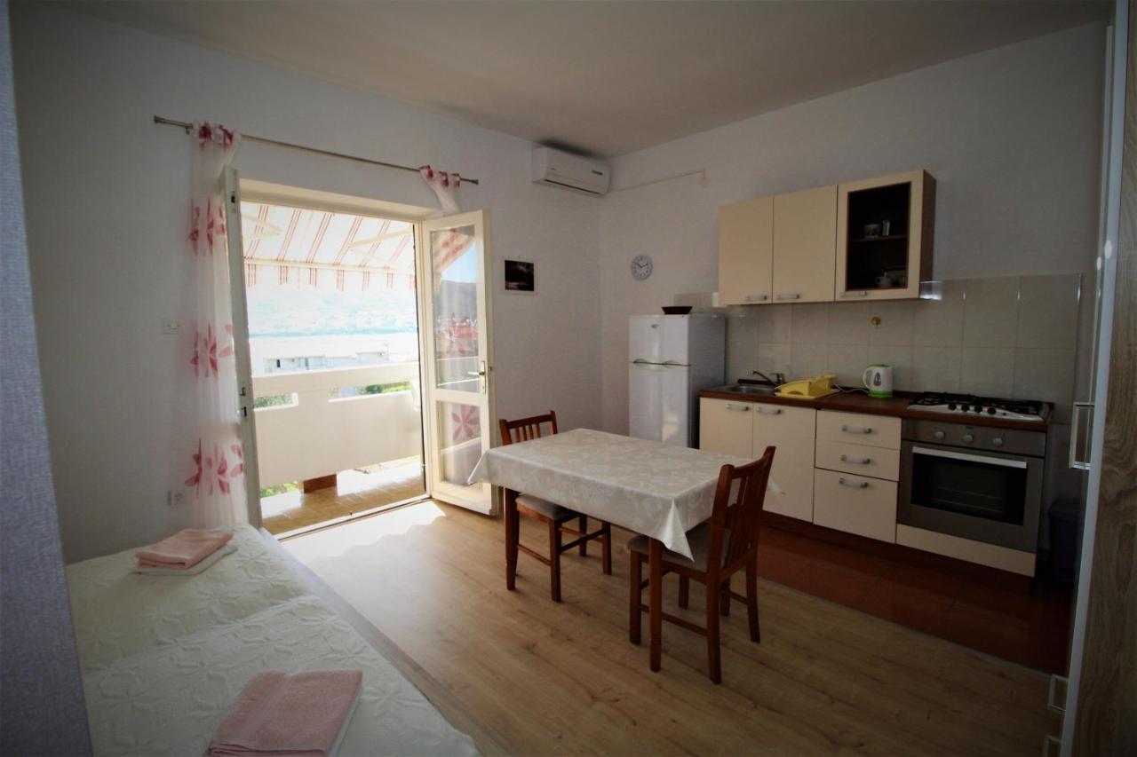 Apartments And Rooms With Parking Space Pag - 13060 باغ المظهر الخارجي الصورة