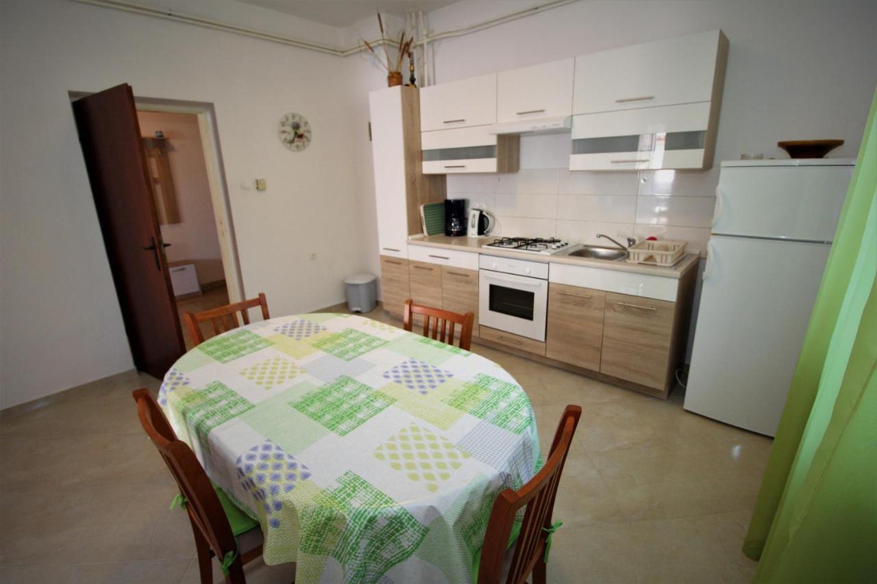 Apartments And Rooms With Parking Space Pag - 13060 باغ المظهر الخارجي الصورة